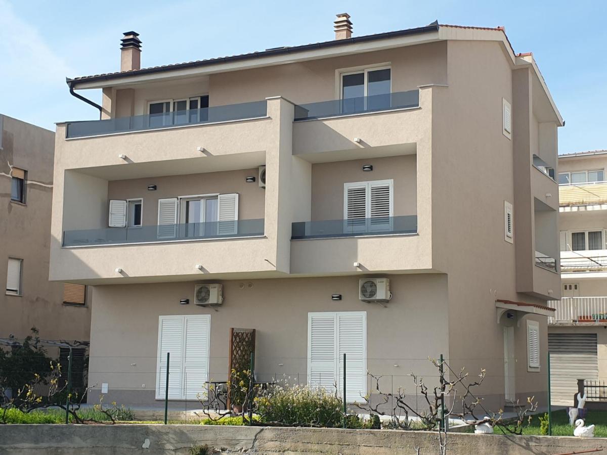 Apartments Lusani Spalato Esterno foto